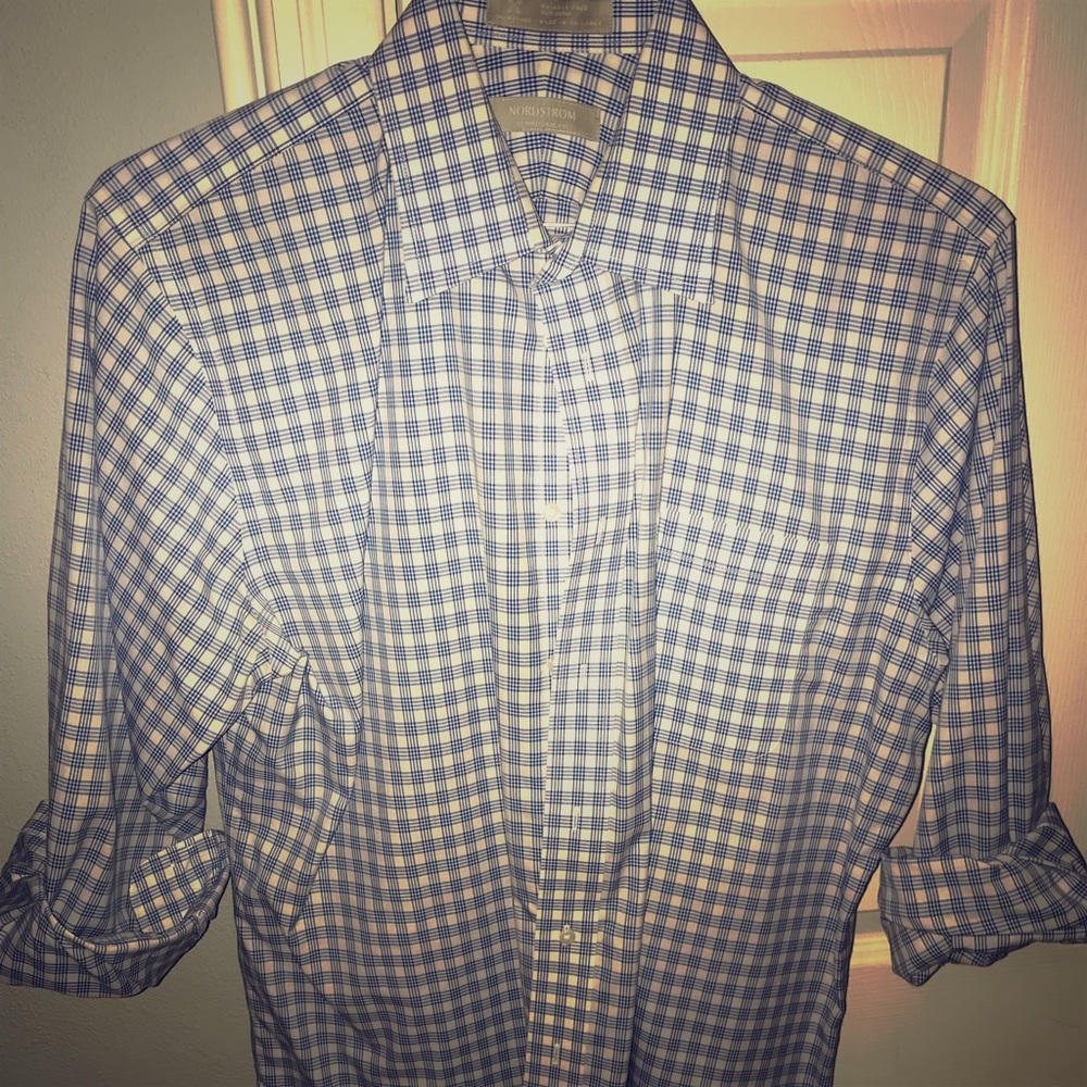 Nordstrom non-wrinkle button down traditional fit